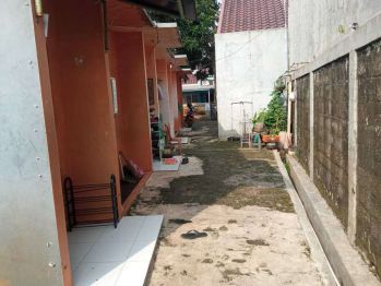 RUMAH KONTRAKAN 4 PINTU DI TANAH BARU DEPOK, FULL TERISI