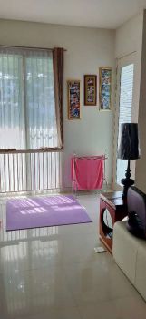 Disewakan rumah mewah di Royal Residen