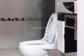 Rumah Dijual Siap Huni 2 Lantai Dekat Halte Busway Dan Toll 17217
