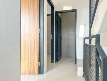 8 Menit ke Stasiun Jurang Mangu Hunian 2 Lantai Plus Rooftop: CB469