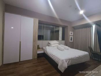 Apartemen La Riz 2BR Fully Furnished View Pool