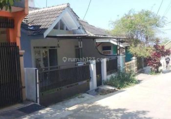 Rumah Terawat Siap Huni Di Komplek Cipageran Asri Cimahi