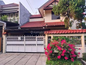 Rumah Bagus Siap Huni di Pondok Indah Jakarta Selatan