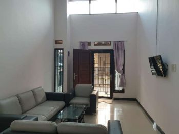 Disewakan rumah dalam komplek di Ekawarni