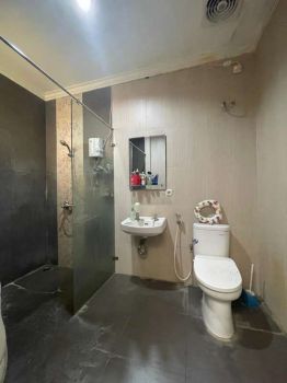 disewakan rumah kamar 5+1 dilegenda wisata cibubur