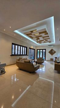 Rumah Apik dg Kolam Renang di Kebayoran Bintaro 11288-LR