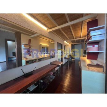 Rumah Yang Luas Master Bedroomnya Hampir 1 Bangunan, Batam Centre