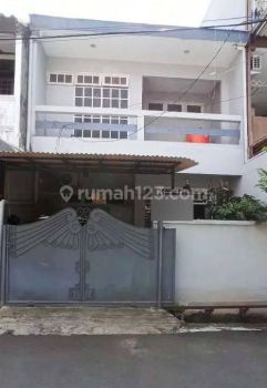 Rumah Lokasi strategis di Tomang(TM135)