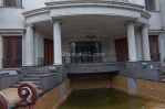 thumbnail-sewa-rumah-besar-3-lantai-menteng-dekat-taman-suropati-62br-2