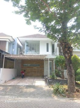 Rumah Murah Baru Gress 2 Lantai Minimalis Modern Full Furnished Siap Huni Dekat