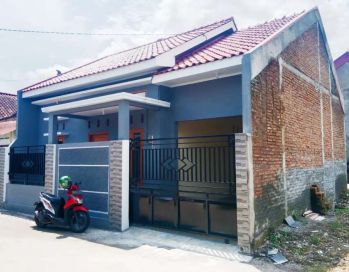 Rumah Baru Lingkungan Nyaman dekat Embarkasi Haji