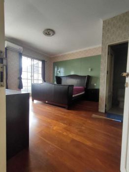 Disewakan Rumah 3 Lantai Di Gading Grande Kelapa Gading