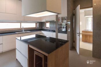 Luxury Villa with sea view and rice field in Cemagi, Mengwi Badung