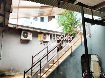 Ruko Bagus Strategis Tengah Kota Siap Pakai Dijual di Soekarno Hatta , Semarang