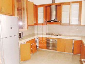 Disewakan Rumah Klasik 1 Lantai di Area Kemang