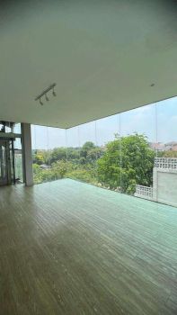 Dijual RUMAH SUPER MEWAH SUPER KEREN!! Pemandangan luar biasa!!