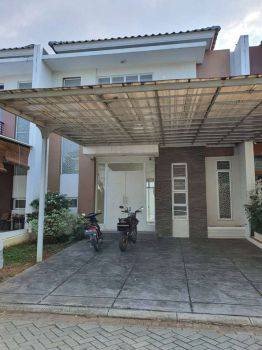 Rumah Green Lake City (Ukuran 8x18 m2)