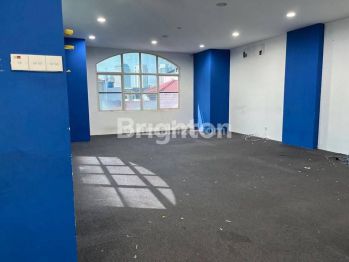 RUKO SENAYAN 4,5 LANTAI COCOK UNTUK KANTOR