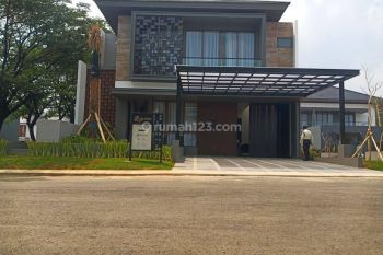 Rumah 2 lantai  area perumahan mewah