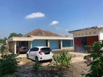 Disewakan Rumah dengan Lahan luas