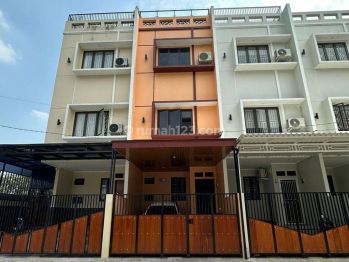 Dijual Rumah Modern Minimalis Harga Terjangkau lokasi dekat Perkantoran