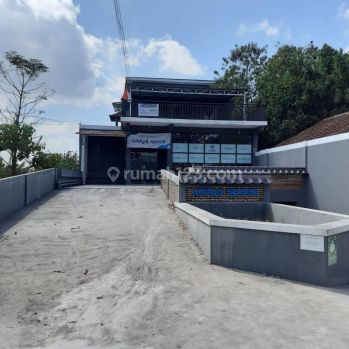 Ruko Untuk Kantor It Area Gamping, Sleman Jogja Utara Parkir Luas