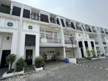 Dijual Rumah Mewah 3lt Madja Residence puri Meruya Jakarta Barat