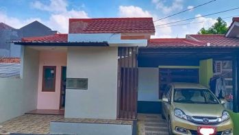 Rumah mungil dalam cluster