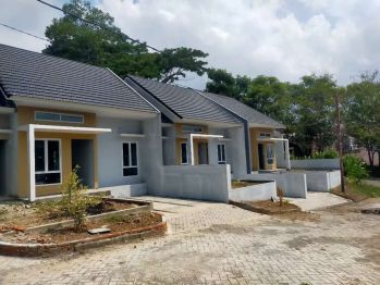 Rumah baru di city hill Teling dekat kantor gubernur