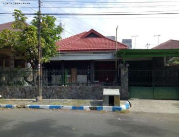 rumah baruk utara perumahan pondok nirwana, Jalan kembar