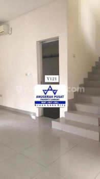 Rumah 2 Lantai SHM Bagus dan nyaman yuk Sewakan