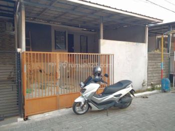 OVER KREDIT DEPOK SAWANGAN LOKASI SANGAT STRATEGIS BANGUNAN FULL TINGGAL BAWA