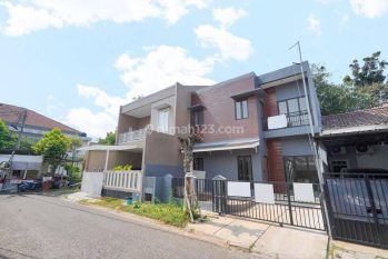 Rumah Mewah Luas di Bsd, Nusaloka, Dijual Murah 2 Lantai Dekat Stasiun J18765