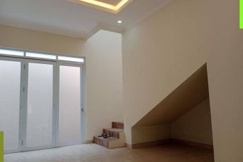 Harga Top Dijual Rumah Dua Lantai Di Jalan Antapani Kotabandung 2209-90