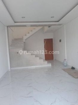 Rumah Baru Uk 4.5 X 15 M2 4.5 Lantai Di Teluk Gong, Jakarta Utara