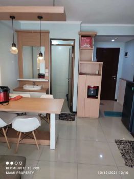 Free wifi 2bed bulanan gateway pasteur apartemen view kolam
