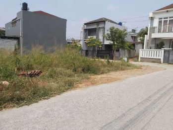 Tanah Posisi Hook di Ciracas Jakarta Timur 200 Meter Jalan Raya