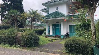 Villa Nyaman Suasana Tenang Udara Segar Di Cipanas PuncaK