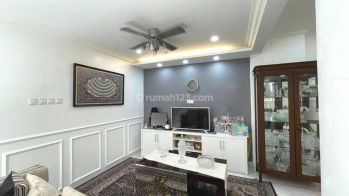 Di jual rumah di di Jl Pinang Kuningan, pondok indah Jakarta Selatan