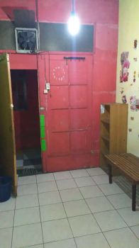 Kost 450,600 ribu/bln single, berdua 600rb/bln termasuk listrik