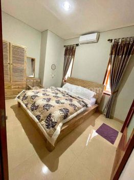 RUMAH DUA LANTAI SIAP HUNI DI UNGASAN