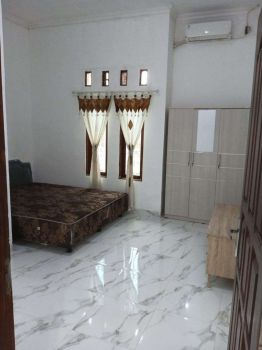 Disewakan rumah full furnished lokasi strategis,bersih,terawat
