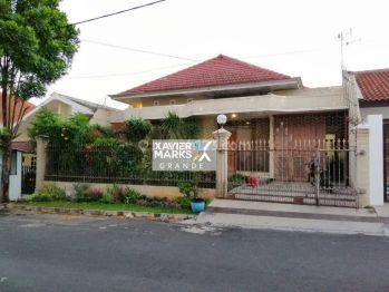 Dijual Rumah Klasik 1 Lantai di Tidar, Malang