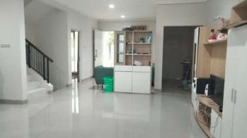 Rumah dijual di perumahan kota wisata Cibubur