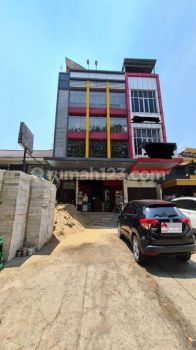 Ruko Plong Siap Huni di Boulevard raya, Kelapa Gading 600 m²