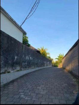 tanah kutuh kuta selatan