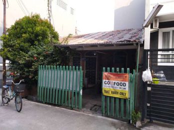 BU Rumah Tua Kluster Kelapa Gading Dijual