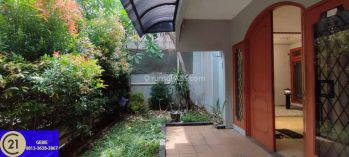 Rumah Strategis di Bintaro Jaya Cw Iw 10485 Rs