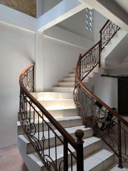 Sumber Sari Rumah Besar Disewakan Bisa Usaha Konten Kreator