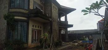 Disewakan Rumah 3 Lantai di area Kota Denpasar